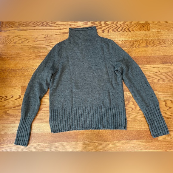 Donegal Inland Turtleneck Sweater in Coziest Yarn - Donegal Forest - Medium - Picture 5 of 8